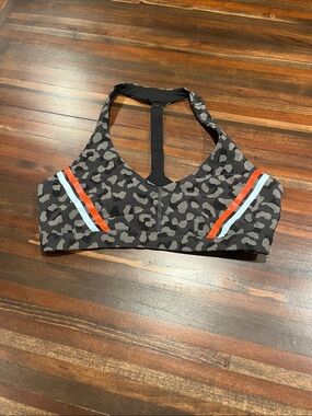 White fox x sarah day lLeopard Print Racerback Sports Bra small